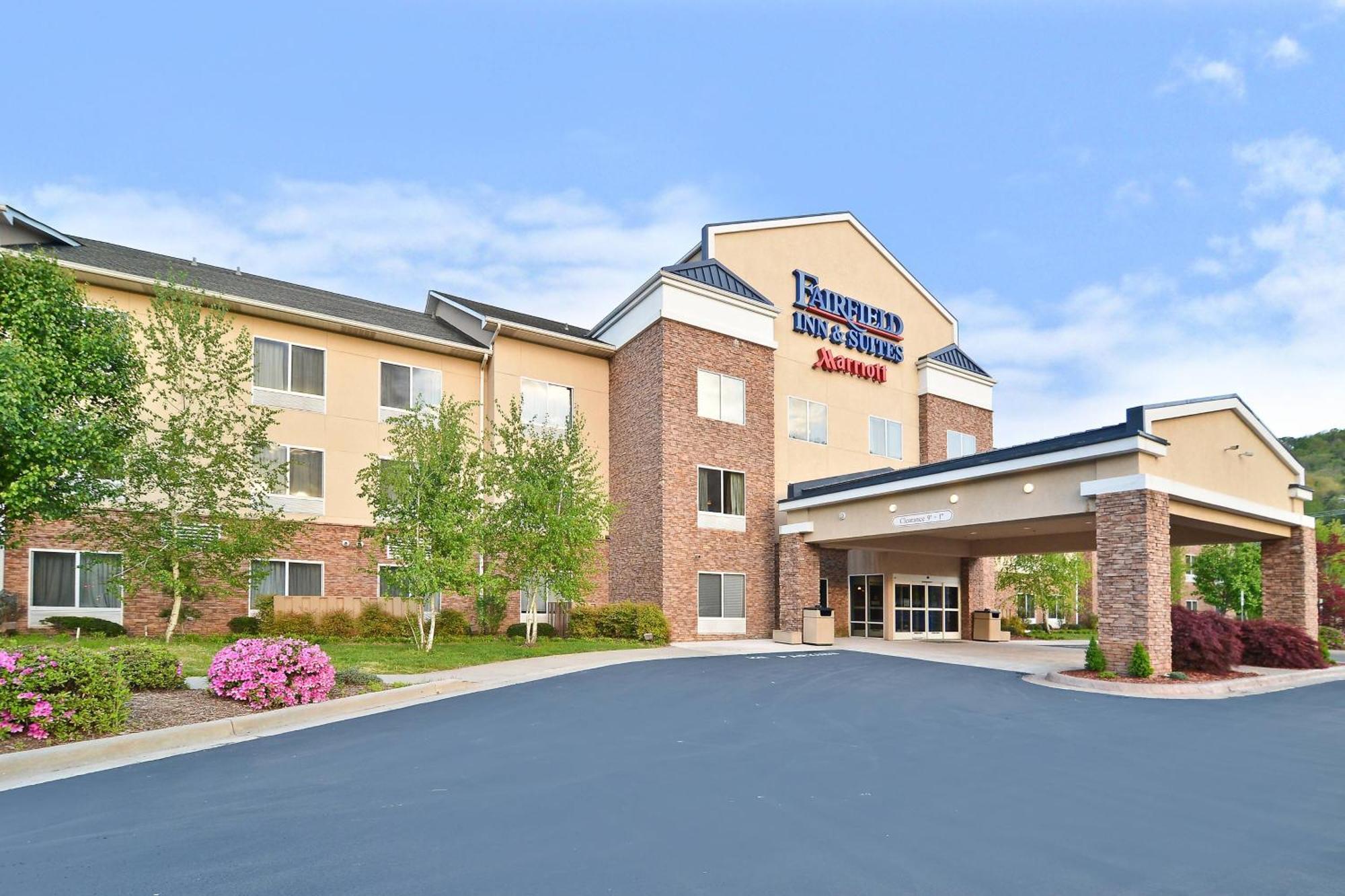 Fairfield Inn & Suites Cherokee Exterior foto